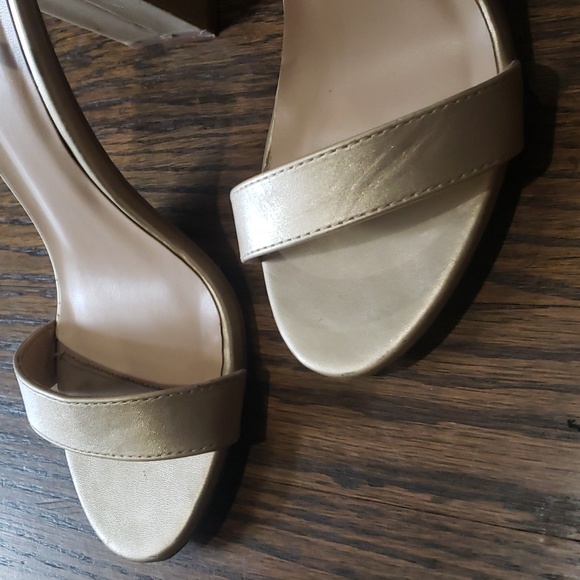 Gold Block Heels Open Toe - Picture 8 of 16